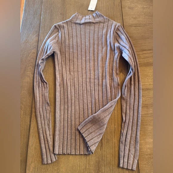 NWT Loft ribbed top - Picture 6 of 6